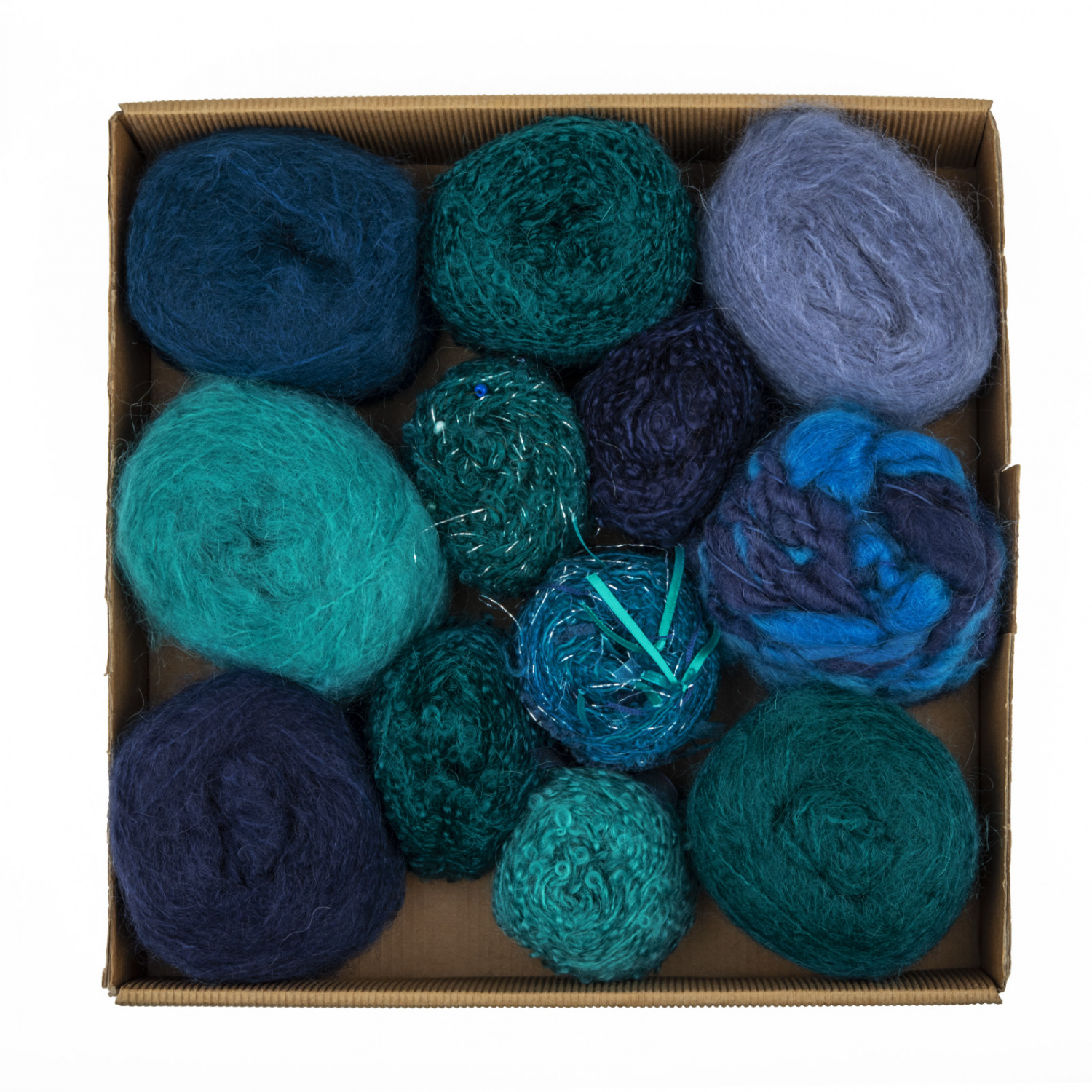 ADELE'S Magic mohair gift box набор на свитер UNDERWATER