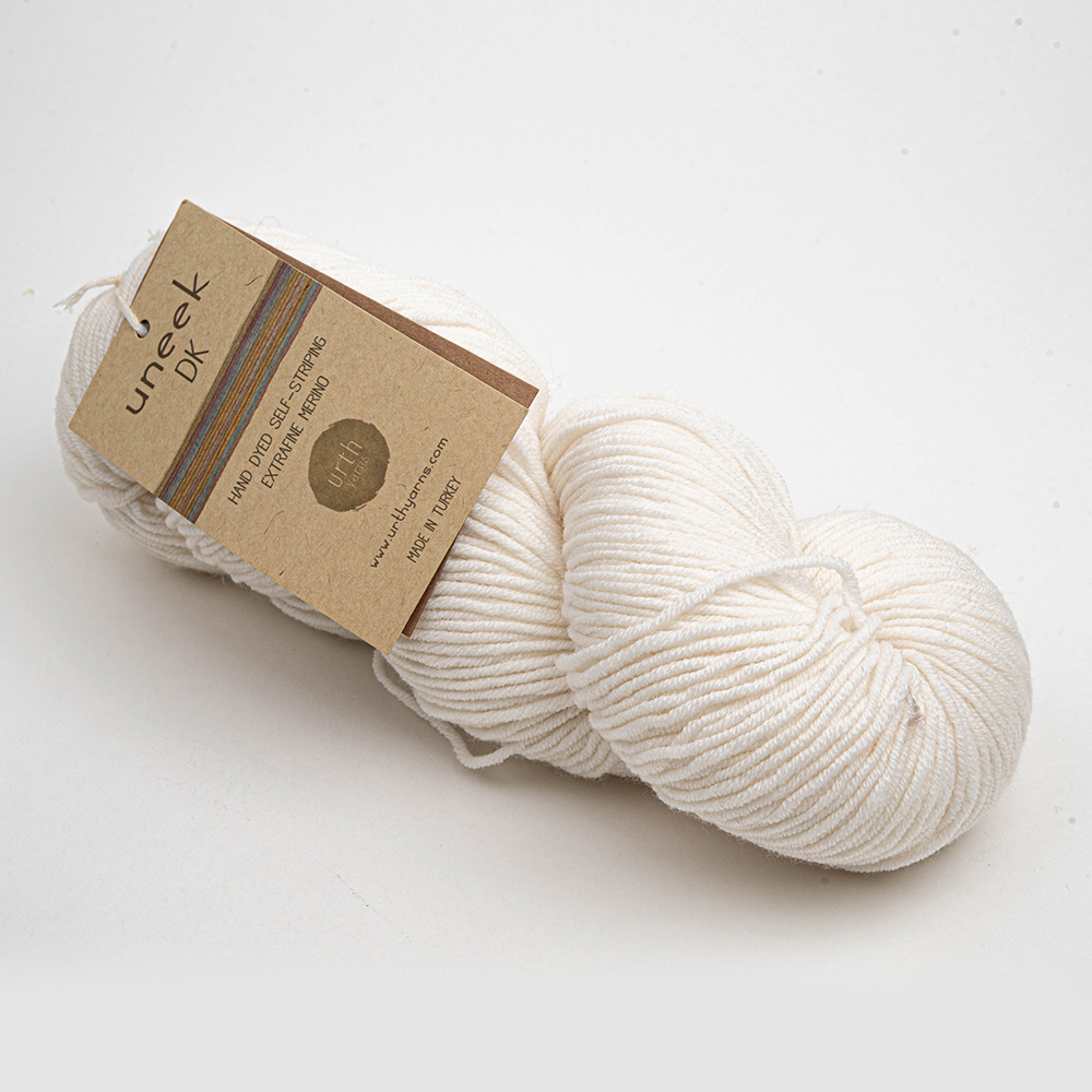 Пряжа URTH YARNS Uneek DK 100г snow whire